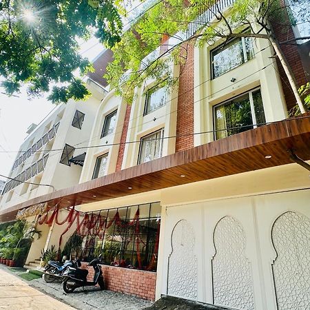 Hotel Vrindavan Palace インドール エクステリア 写真