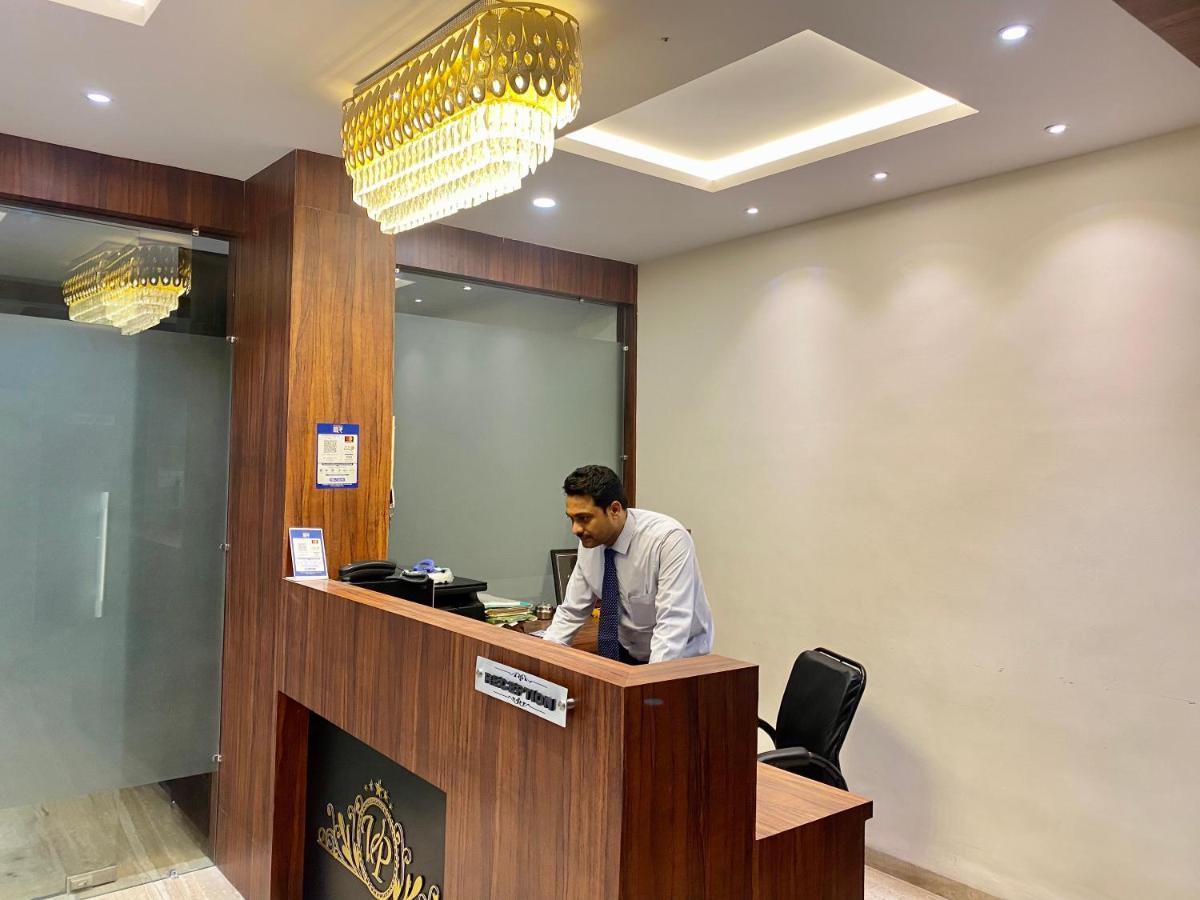 Hotel Vrindavan Palace インドール エクステリア 写真
