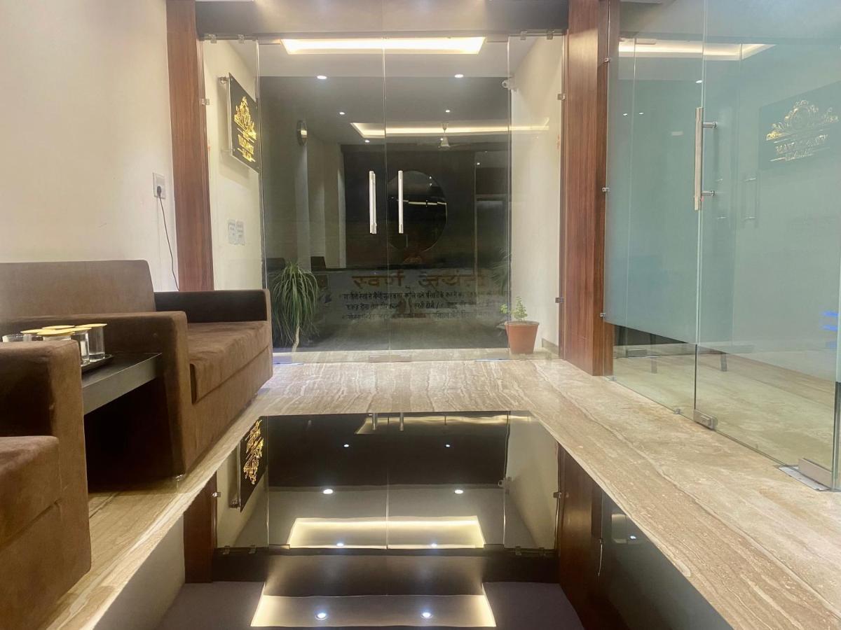 Hotel Vrindavan Palace インドール エクステリア 写真