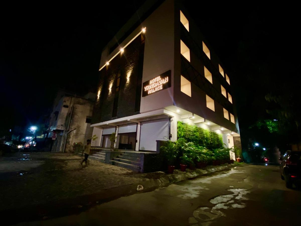 Hotel Vrindavan Palace インドール エクステリア 写真