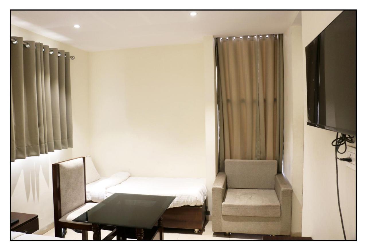 Hotel Vrindavan Palace インドール エクステリア 写真